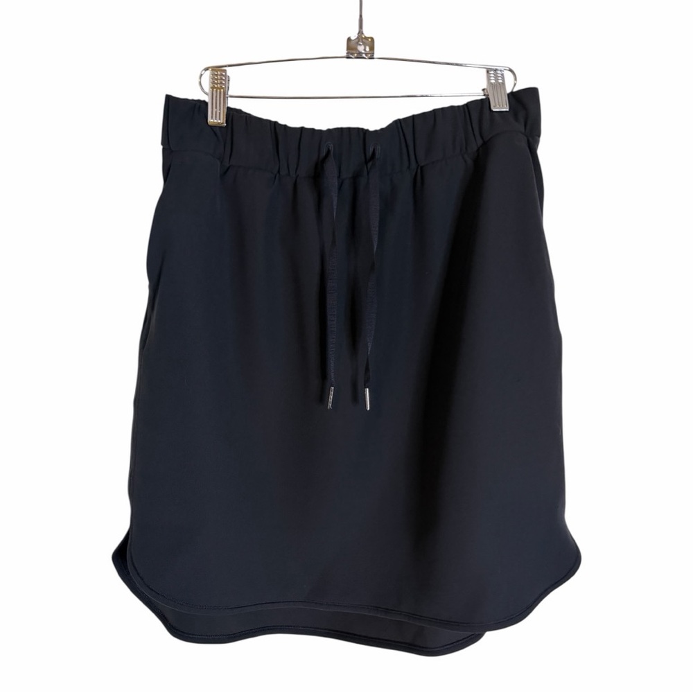 Lululemon On The Fly  Skirt 10